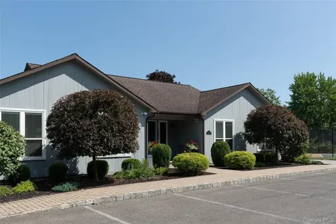 32 North Loop Rhinebeck NY 12572