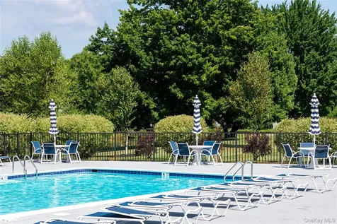 32 North Loop Rhinebeck NY 12572