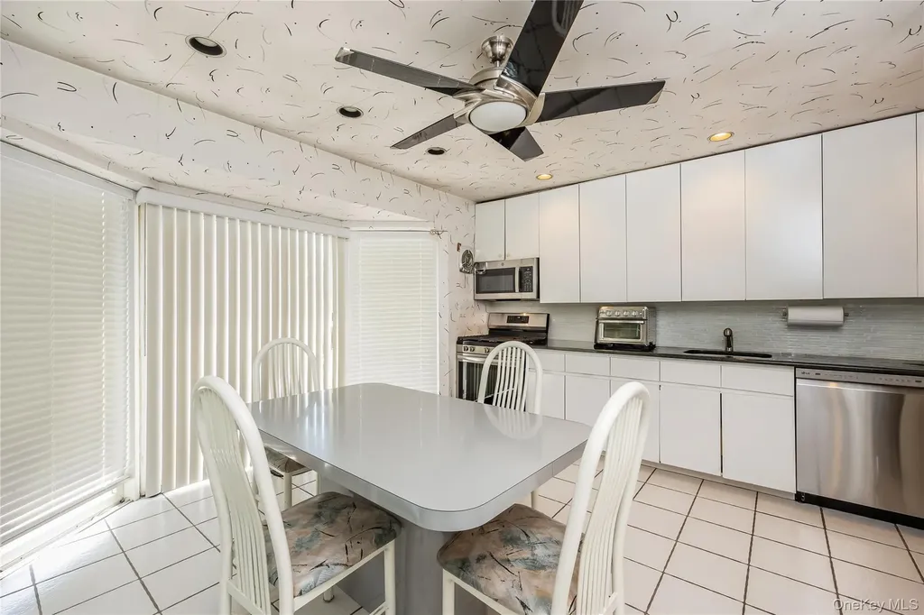 900 Flanders Drive Valley Stream NY 11581