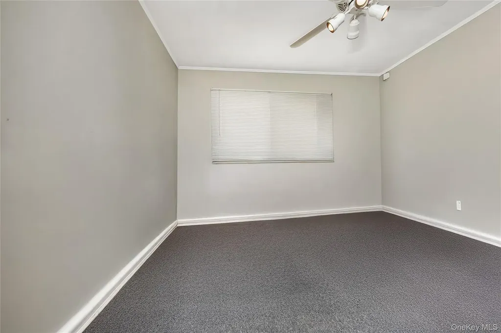 900 Flanders Drive Valley Stream NY 11581