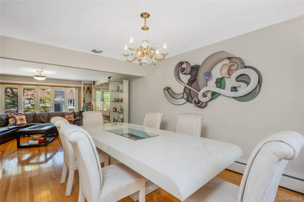 900 Flanders Drive Valley Stream NY 11581