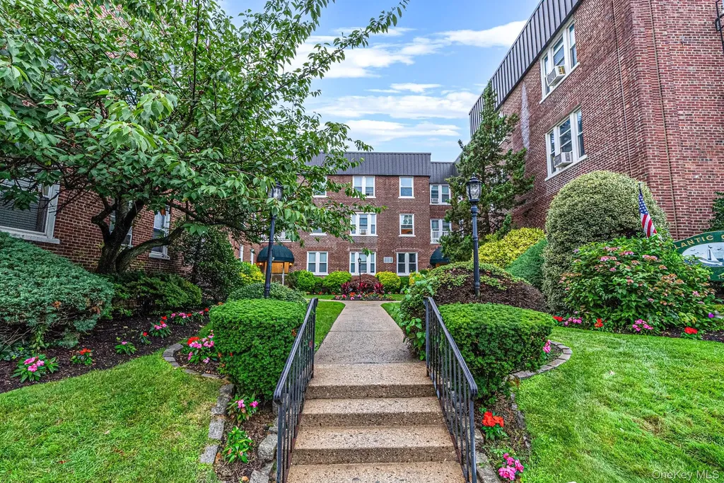 185 Atlantic Avenue Lynbrook NY 11563