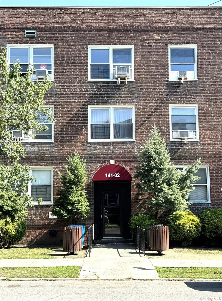 141-02 78th Road Flushing NY 11367