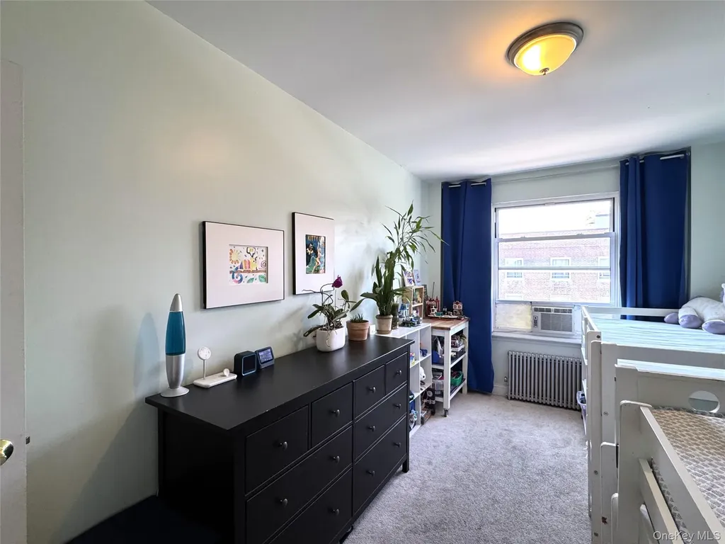 141-02 78th Road Flushing NY 11367