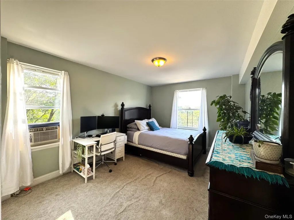 141-02 78th Road Flushing NY 11367