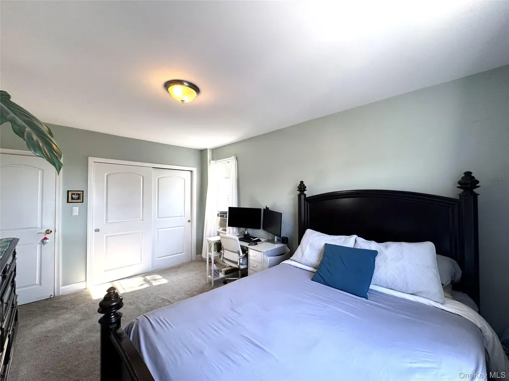 141-02 78th Road Flushing NY 11367