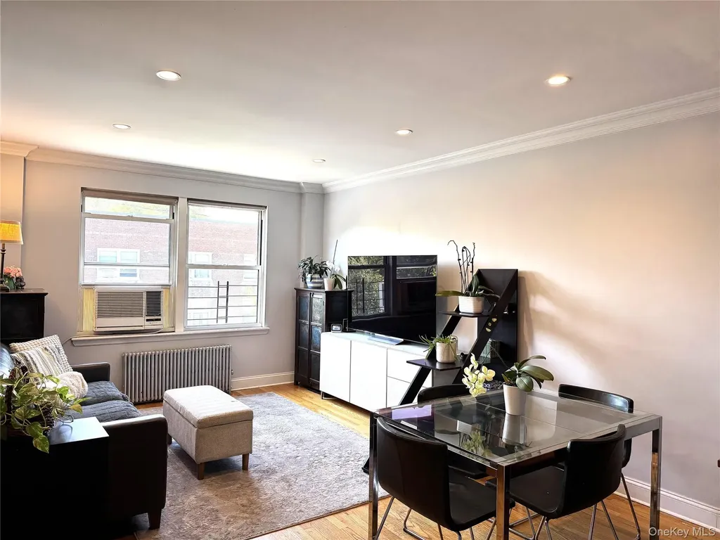 141-02 78th Road Flushing NY 11367