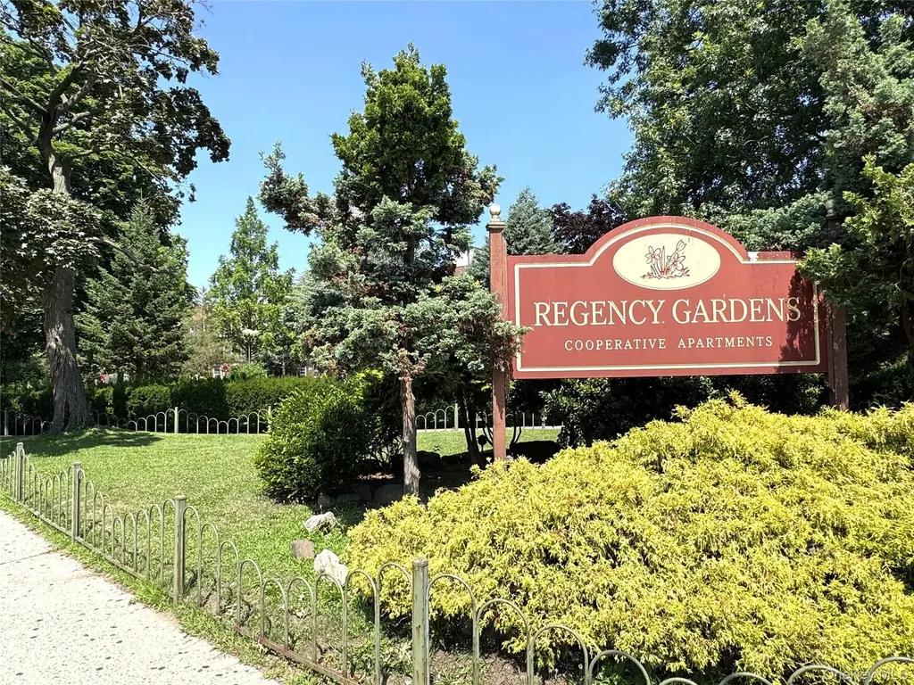 141-02 78th Road Flushing NY 11367