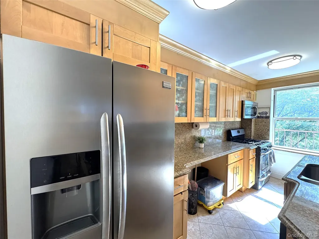 141-02 78th Road Flushing NY 11367