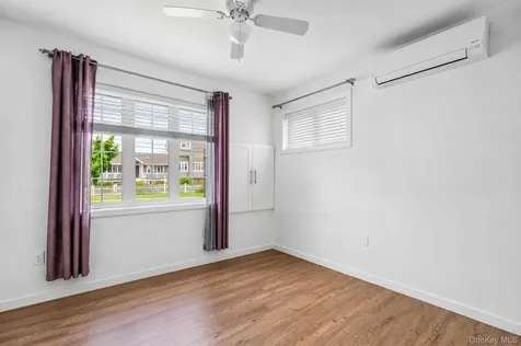 16 Brockmeyer Drive Massapequa NY 11758