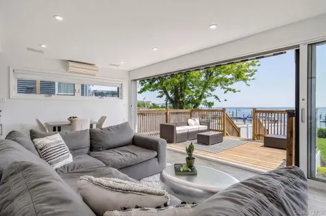 16 Brockmeyer Drive Massapequa NY 11758