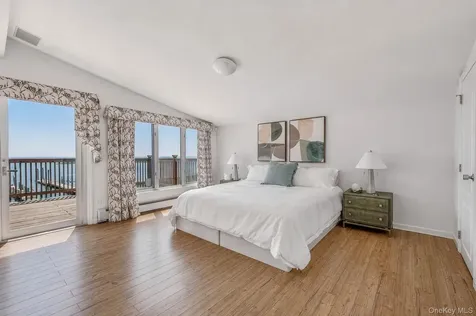 16 Brockmeyer Drive Massapequa NY 11758