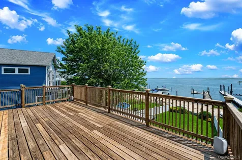 16 Brockmeyer Drive Massapequa NY 11758