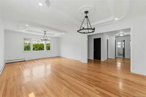 21 Bryn Mawr Place Yonkers NY 10701