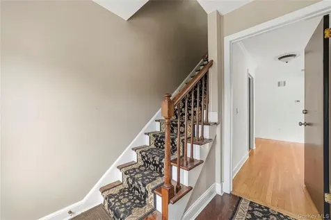 21 Bryn Mawr Place Yonkers NY 10701