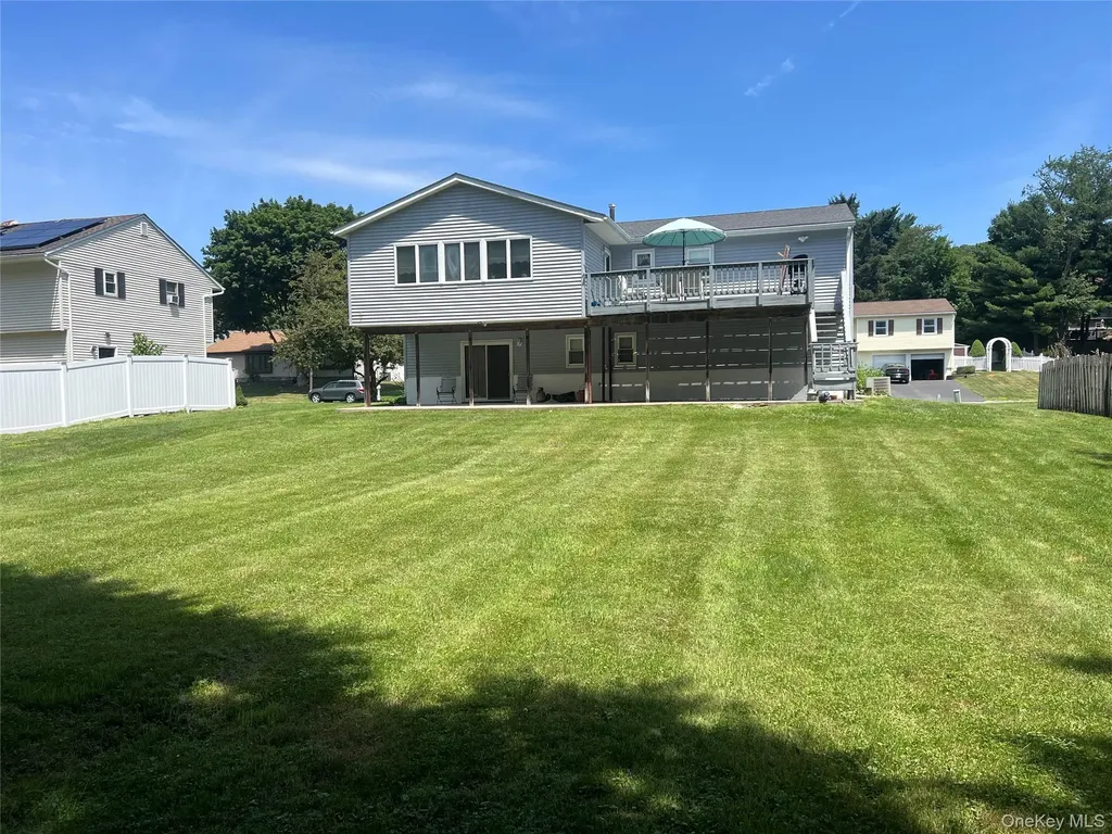 41 Keats Drive New Windsor NY 12553