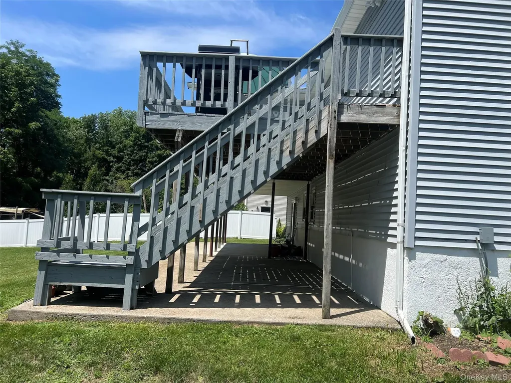 41 Keats Drive New Windsor NY 12553