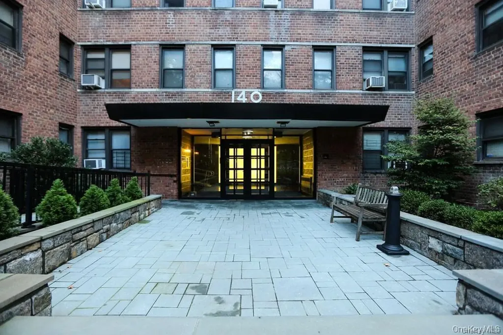 140 E Hartsdale Avenue Hartsdale NY 10530