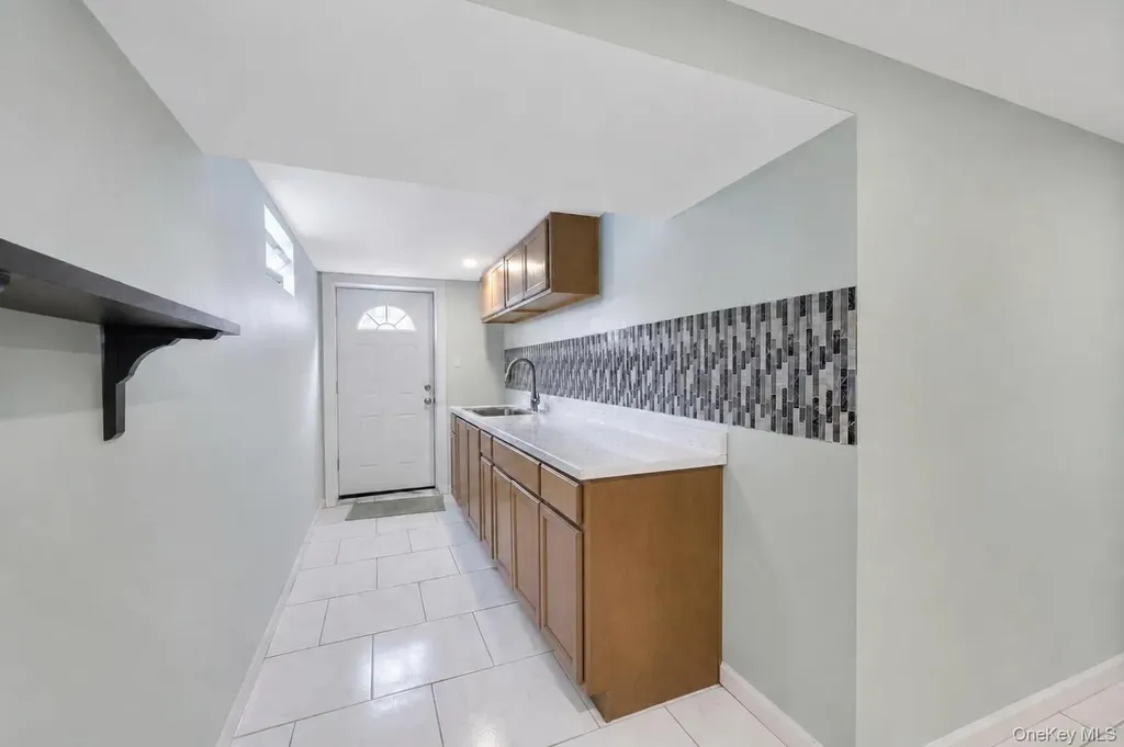 165 Wilfred Boulevard Hicksville NY 11801