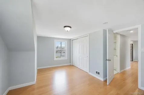 165 Wilfred Boulevard Hicksville NY 11801