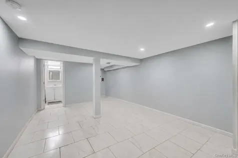 165 Wilfred Boulevard Hicksville NY 11801
