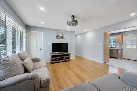 165 Wilfred Boulevard Hicksville NY 11801
