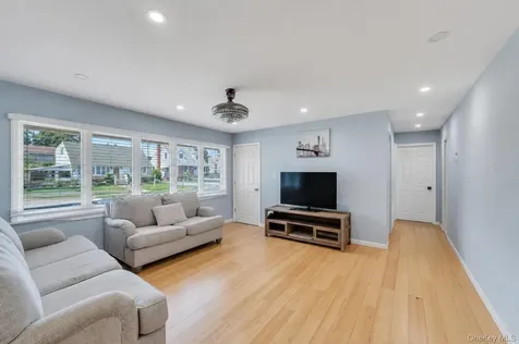 165 Wilfred Boulevard Hicksville NY 11801