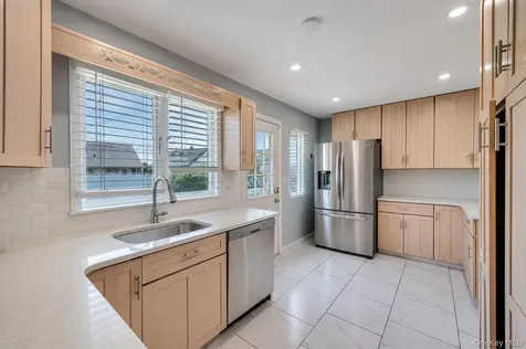 165 Wilfred Boulevard Hicksville NY 11801