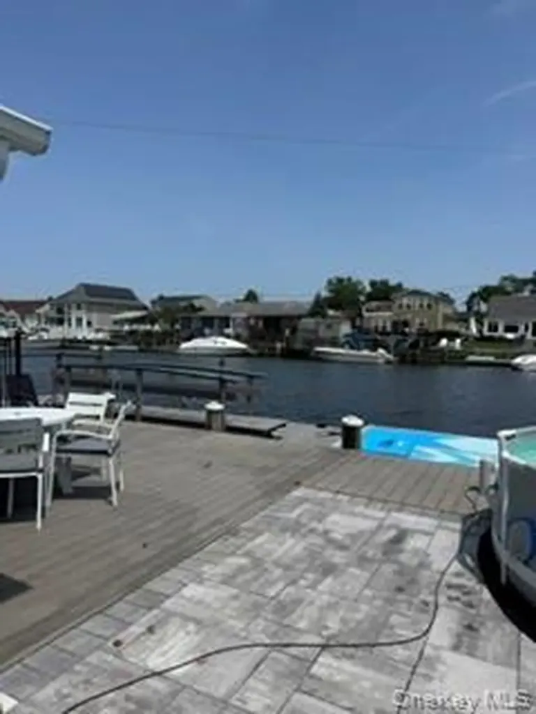 121 Forest Avenue Massapequa NY 11758