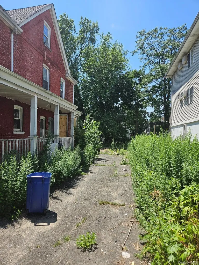 332 S 6th Avenue Mount Vernon NY 10550