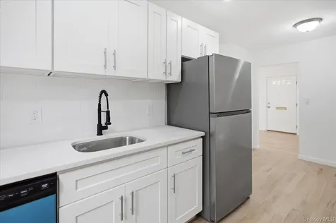 117 Robins Road New Rochelle NY 10801