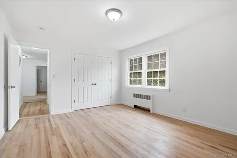117 Robins Road New Rochelle NY 10801