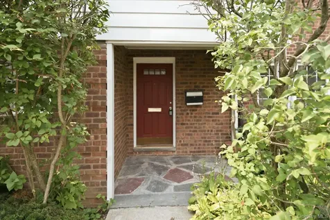 117 Robins Road New Rochelle NY 10801
