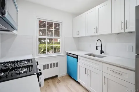 117 Robins Road New Rochelle NY 10801