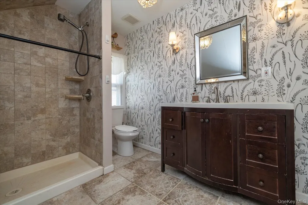 43 Devon Street Malverne NY 11565