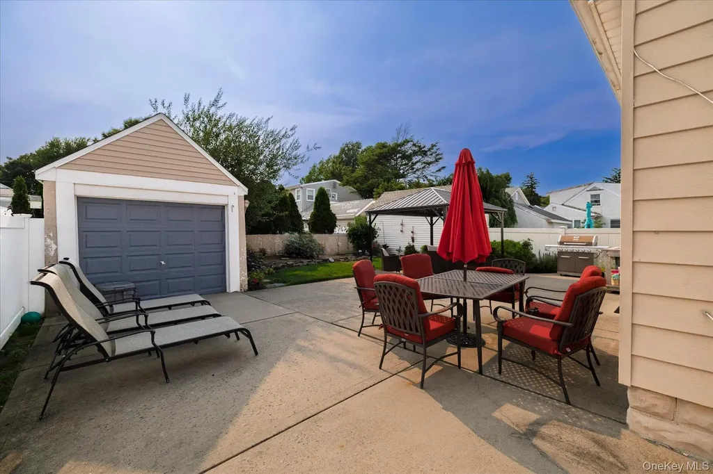 43 Devon Street Malverne NY 11565