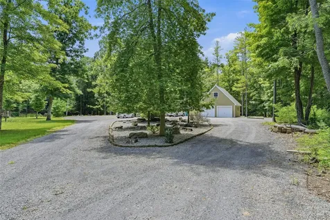 302 Powder Mill Bridge Road Kingston NY 12401