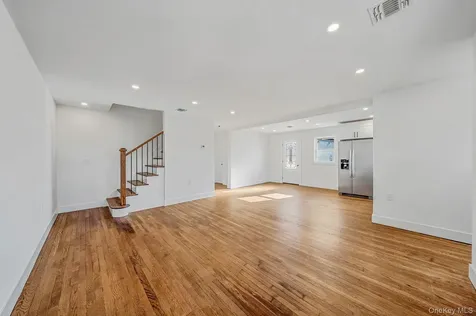 8 Rockaway Avenue Westbury NY 11590