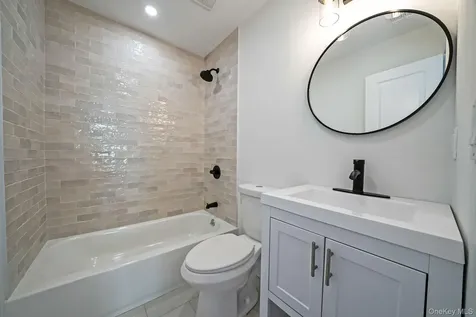 8 Rockaway Avenue Westbury NY 11590