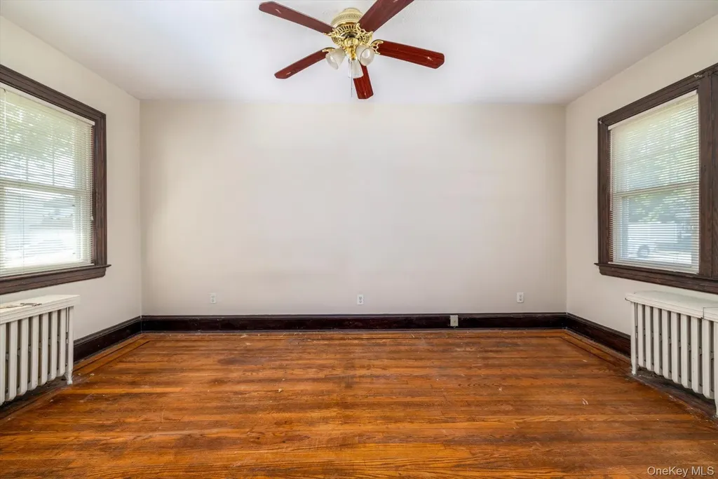 59 Hampton Road Lynbrook NY 11563