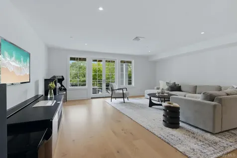 4 Primrose Lane Rye Brook NY 10573