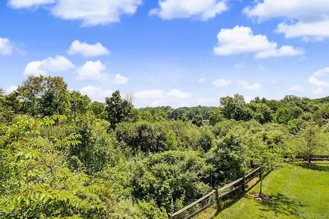 4 Primrose Lane Rye Brook NY 10573