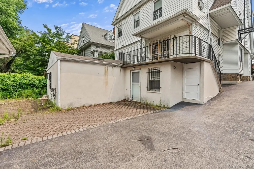 743 Palisade Avenue Yonkers NY 10703