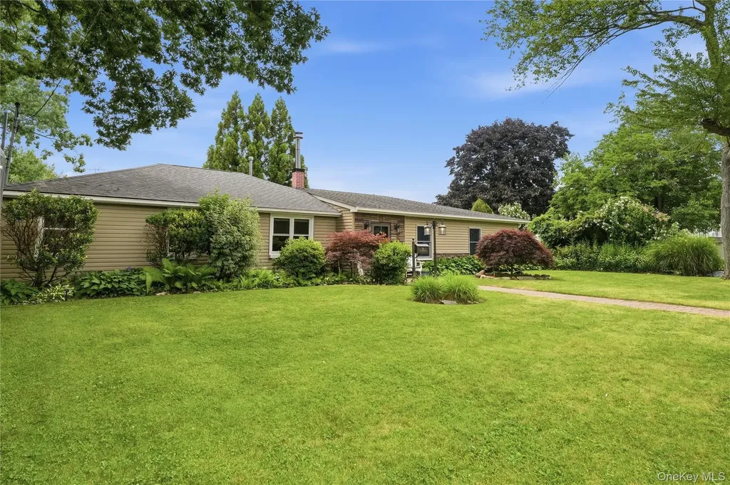 178 New Hampshire Avenue Massapequa NY 11758