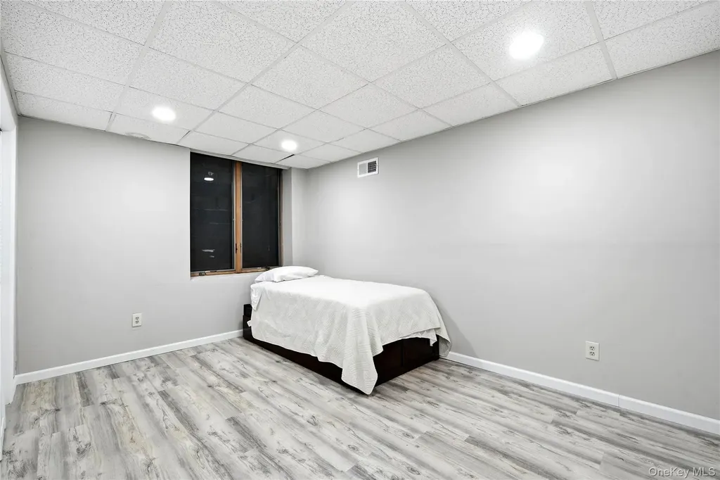 178 New Hampshire Avenue Massapequa NY 11758