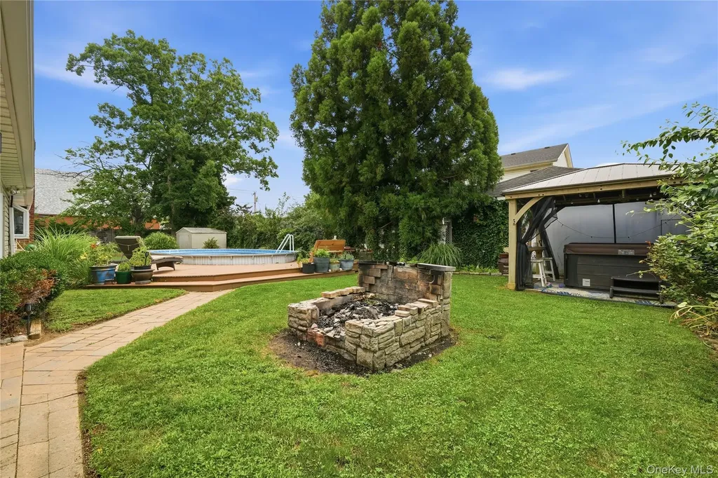 178 New Hampshire Avenue Massapequa NY 11758