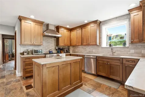 178 New Hampshire Avenue Massapequa NY 11758