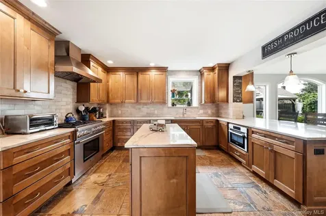 178 New Hampshire Avenue Massapequa NY 11758