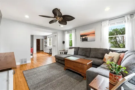 178 New Hampshire Avenue Massapequa NY 11758