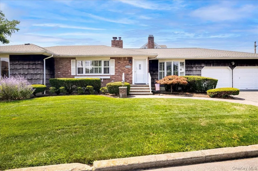 131 Oceanview Road East Rockaway NY 11518